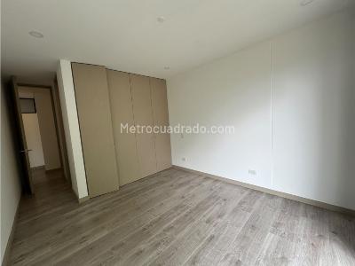 Apartamento de 1 alcoba en arriendo en Altos Del Poblado, Medellín, 104 m² · foto 9 de 17