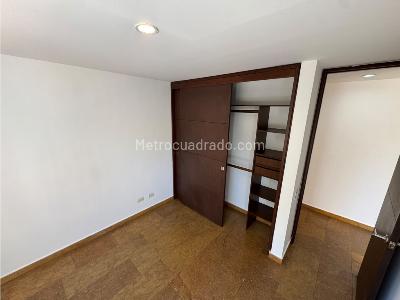 Apartamento de 2 alcobas en arriendo en Loma Del Escobero, Envigado, 90 m² · foto 10 de 20