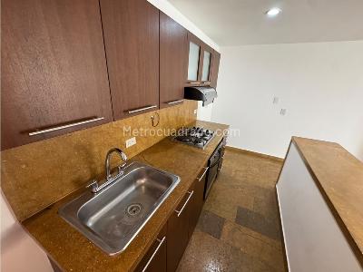 Apartamento de 2 alcobas en arriendo en Loma Del Escobero, Envigado, 90 m² · foto 4 de 20