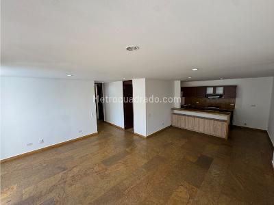 Apartamento de 2 alcobas en arriendo en Loma Del Escobero, Envigado, 90 m² · foto 5 de 20