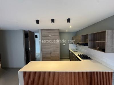 Apartamento en venta en Loma Del Escobero, Envigado · foto 15 de 20