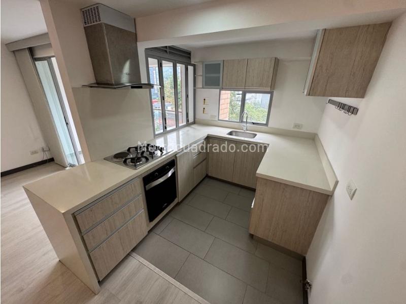 Apartamento en Arriendo, Loma De Las Brujas, Envigado