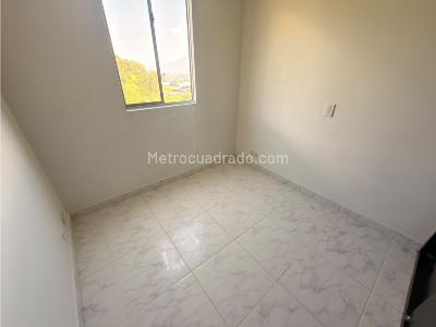 Apartamento de 3 alcobas en arriendo en Rodeo Alto, Medellín, 70 m² · foto 11 de 16