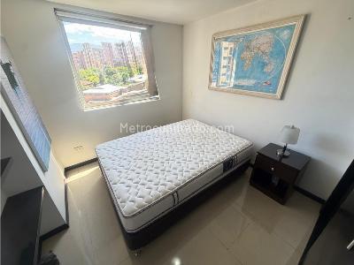 Apartamento de 2 alcobas en arriendo en Los Alcazares, Sabaneta, 78 m² · foto 13 de 17