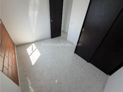Apartamento de 3 alcobas en arriendo en Calasanz Parte Alta, Medellín, 68 m² · foto 11 de 13