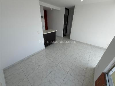Apartamento de 3 alcobas en arriendo en Calasanz Parte Alta, Medellín, 68 m² · foto 2 de 13