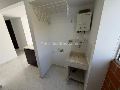 Apartamento de 3 alcobas en arriendo en Calasanz Parte Alta, Medellín, 68 m² · foto 6 de 13
