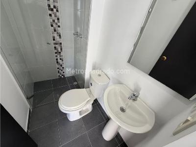 Apartamento de 3 alcobas en arriendo en Calasanz Parte Alta, Medellín, 68 m² · foto 7 de 13