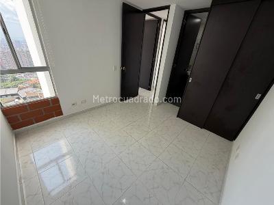 Apartamento de 3 alcobas en arriendo en Calasanz Parte Alta, Medellín, 68 m² · foto 9 de 13