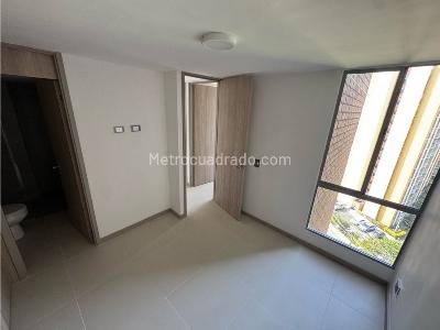 Apartamento de 3 alcobas en arriendo en La Cuenca, Envigado, 70 m² · foto 18 de 20