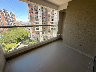 Apartamento de 3 alcobas en arriendo en Loma De Los Bernal, Medellín, 75 m² · foto 6 de 17