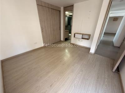 Apartamento de 3 alcobas en arriendo en Loma De Los Bernal, Medellín, 75 m² · foto 8 de 17