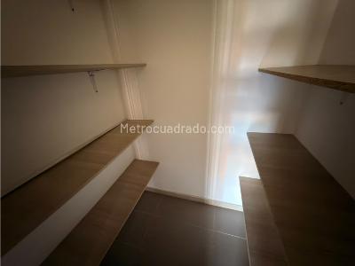 Apartamento de 3 alcobas en arriendo en Loma De Los Bernal, Medellín, 75 m² · foto 14 de 17