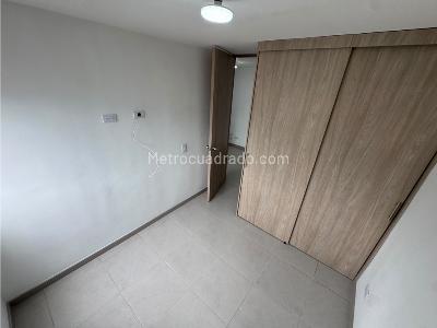 Apartamento de 3 alcobas en arriendo en La Cuenca, Envigado, 70 m² · foto 10 de 20