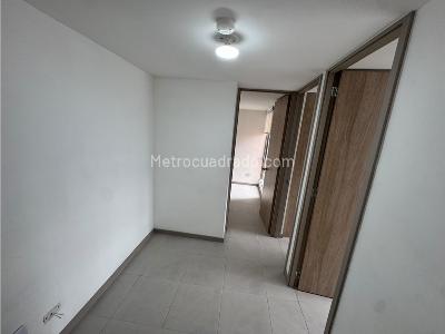Apartamento de 3 alcobas en arriendo en La Cuenca, Envigado, 70 m² · foto 18 de 20