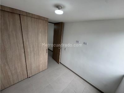 Apartamento de 3 alcobas en arriendo en La Cuenca, Envigado, 70 m² · foto 19 de 20