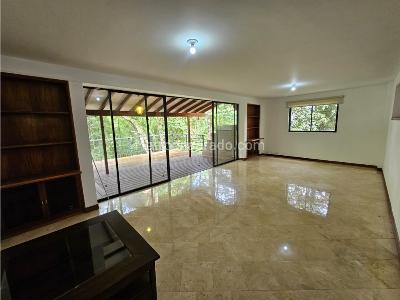 Casa de 4 alcobas en arriendo en El Poblado, Medellín, 260 m² · foto 12 de 20