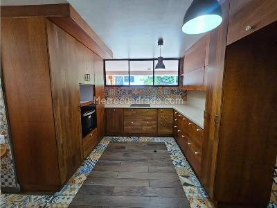 Casa de 4 alcobas en arriendo en El Poblado, Medellín, 260 m² · foto 14 de 20