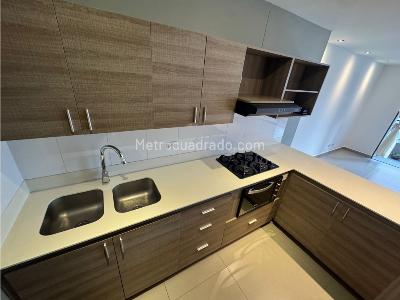 Apartamento de 2 alcobas en venta en Loma Del Escobero, Envigado, 85 m² · foto 11 de 20