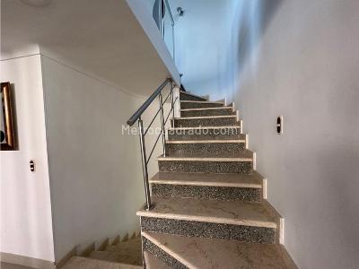 Apartamento en arriendo en El Tesoro, Medellín · foto 18 de 20