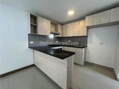 Apartamento en arriendo en Señorial, Envigado · foto 2 de 20