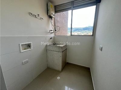 Apartamento en arriendo en Señorial, Envigado · foto 4 de 20