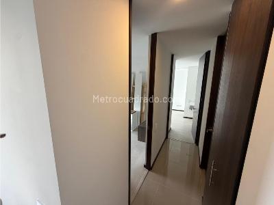 Apartamento de 2 alcobas en arriendo en Las Lomitas, Sabaneta, 76 m² · foto 10 de 20