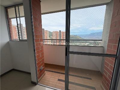 Apartamento de 3 alcobas en arriendo en Ditaires, Itagüí, 70 m² · foto 14 de 20