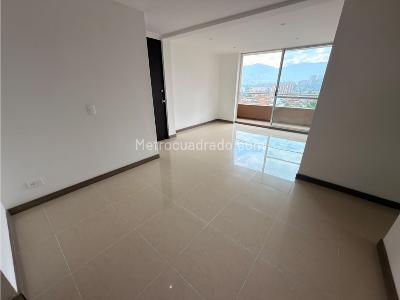 Apartamento de 3 alcobas en arriendo en Loma De Los Bernal, Medellín, 85 m² · foto 4 de 20