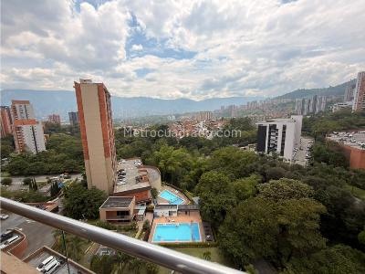 Apartamento de 3 alcobas en arriendo en Loma De Los Bernal, Medellín, 85 m² · foto 9 de 20