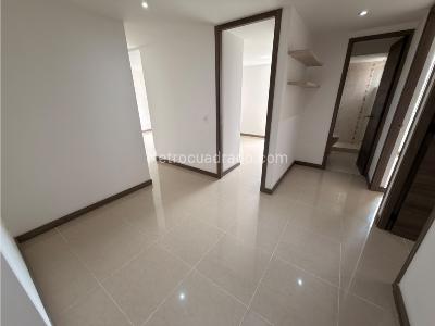 Apartamento de 3 alcobas en arriendo en Loma De Los Bernal, Medellín, 85 m² · foto 11 de 20