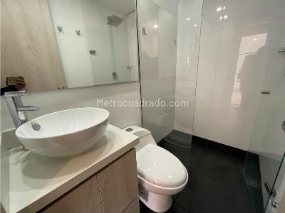 Apartamento de 3 alcobas en arriendo en El Carmelo, Sabaneta, 87 m² · foto 10 de 20