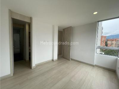 Apartamento de 3 alcobas en arriendo en El Carmelo, Sabaneta, 87 m² · foto 15 de 20