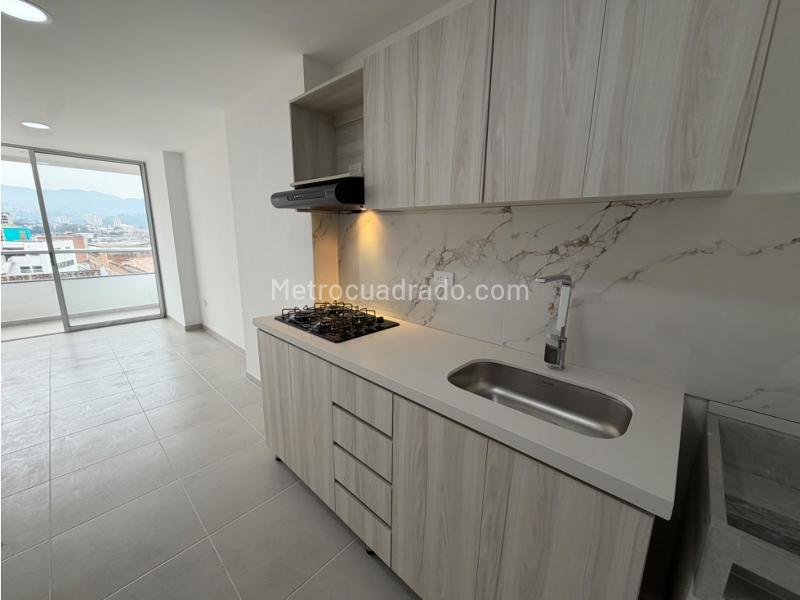 Brand-New 2BR Apartment in Maria Auxiliadora - 3