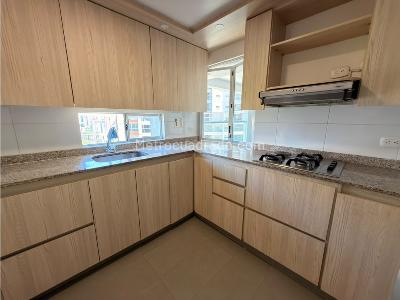 Apartamento en Arriendo, Loma De Los Bernal, Medellín