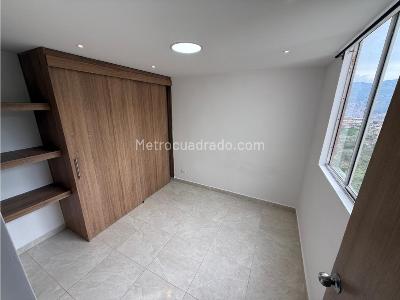 Apartamento de 2 alcobas en arriendo en Calasanz, Medellín, 60 m² · foto 8 de 14