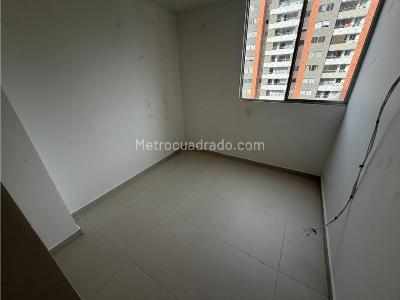 Apartamento de 3 alcobas en arriendo en Los Colores, Medellín, 85 m² · foto 11 de 15
