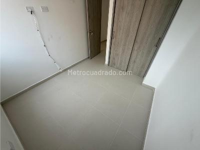 Apartamento de 3 alcobas en arriendo en Los Colores, Medellín, 85 m² · foto 12 de 15