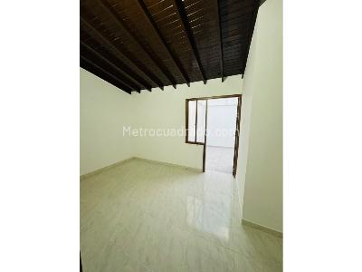 Casa de 4 alcobas en arriendo en Santa Monica, Medellín, 250 m² · foto 13 de 20