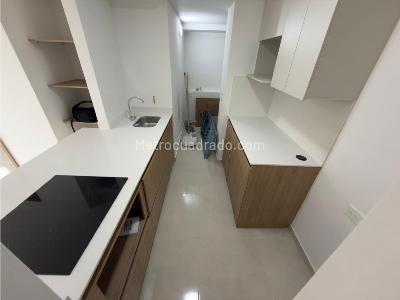 Apartamento de 3 alcobas en arriendo en Caicedo, Medellín, 75 m² · foto 4 de 17