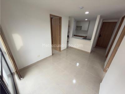 Apartamento de 3 alcobas en arriendo en Caicedo, Medellín, 75 m² · foto 6 de 17