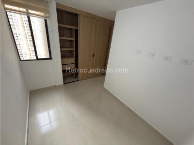 Apartamento de 3 alcobas en arriendo en Caicedo, Medellín, 75 m² · foto 14 de 17