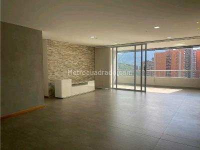Apartamento de 3 alcobas en arriendo en Loma De Las Brujas, Envigado, 194 m² · foto 7 de 20