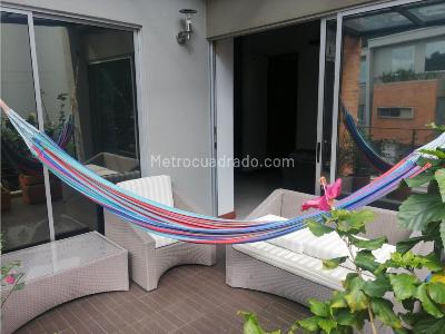 Casa de 4 alcobas en arriendo en El Poblado, Medellín, 273 m² · foto 14 de 16