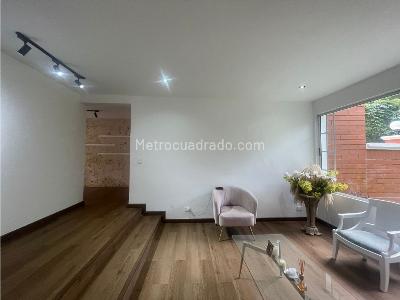 Casa de 4 alcobas en arriendo en El Tesoro, Medellín, 1300 m² · foto 10 de 20