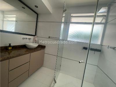 Casa de 4 alcobas en arriendo en El Tesoro, Medellín, 1300 m² · foto 9 de 20