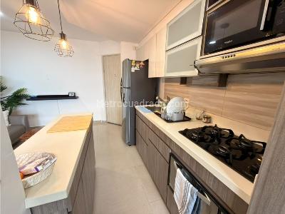 Apartamento de 3 alcobas en arriendo en Rodeo Alto, Medellín, 65 m² · foto 2 de 16