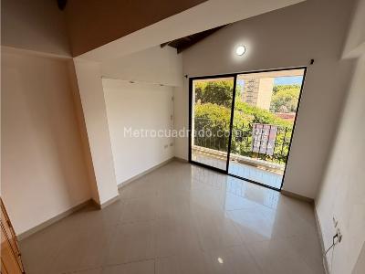 Apartamento de 2 alcobas en arriendo en La Floresta, Medellín, 80 m² · foto 4 de 17