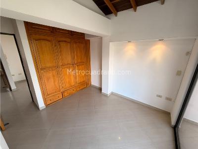 Apartamento de 2 alcobas en arriendo en La Floresta, Medellín, 80 m² · foto 6 de 17
