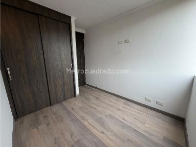 Apartamento de 3 alcobas en arriendo en Loma De Los Bernal, Medellín, 70 m² · foto 11 de 16